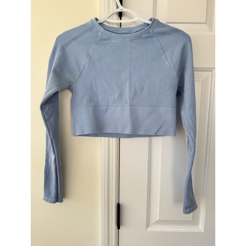 Offline by Aerie Light Blue Ribbed Seamless Cropped Long Sleeve Workout Top M
